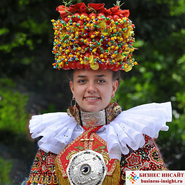 Традиционный костюм невесты из Шаумбург-Липпе, Германия